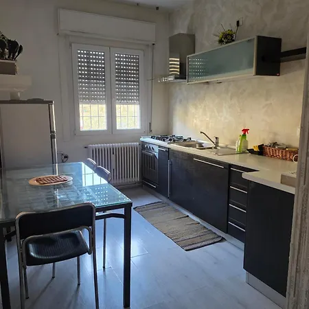 Casa Lerici, Curato E Tranquillo Indipendente Apartment Brescia