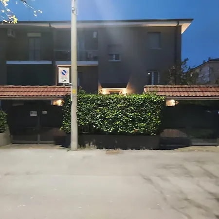 Casa Lerici, Curato E Tranquillo Indipendente * Brescia