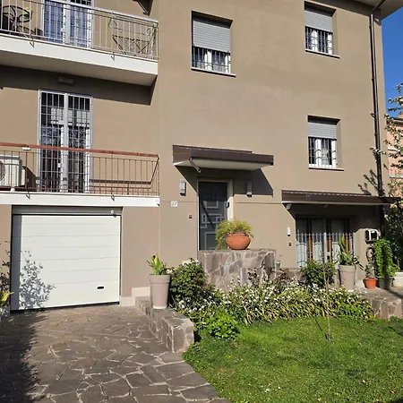 Apartment Casa Lerici, Curato E Tranquillo Indipendente Brescia
